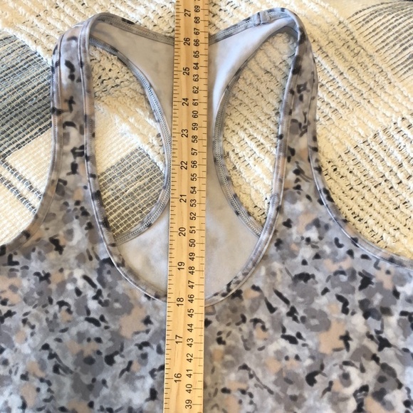 Lululemon Cool Racerback Not So Petite Fleur Tank Top Sz 6 Grey Animal Print - Picture 4 of 6